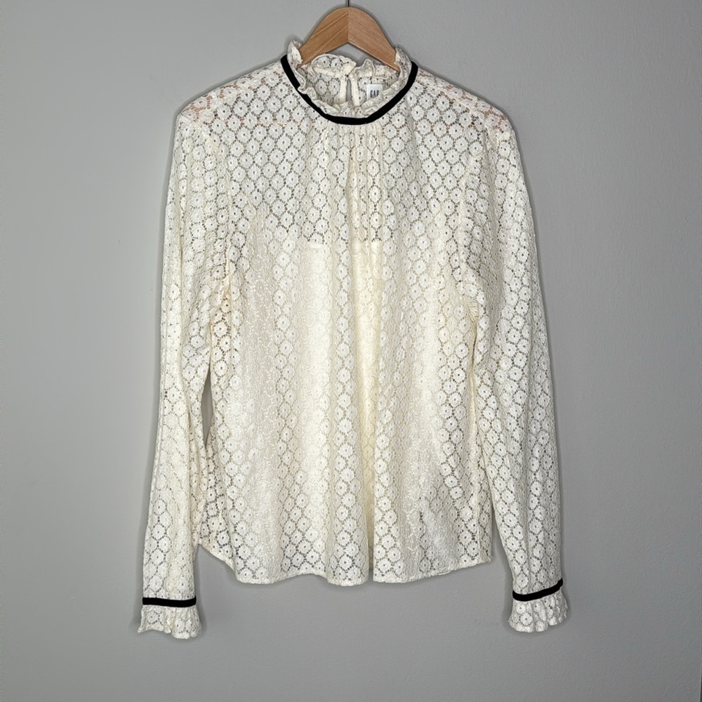 GAP Lace Eyelet Mock Neck Long Sleeve Top in Off White & Black Size Large Tall
